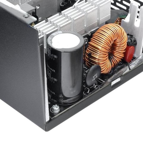 Thermaltake Zasilacz Thermaltake Smart BX1 PS-SPD-0650NNSABE-1 (650 W; Aktywne; 120 mm)