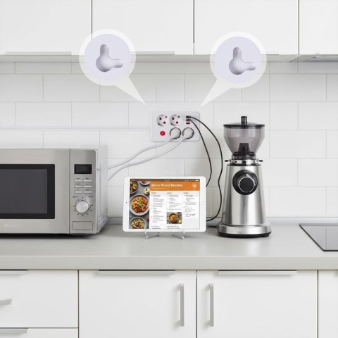 Maclean MACLEAN LISTWA ZASILAJĄCA, PRZEDŁUŻACZ 4 GNIAZDA + 3XUSB, 110-240V AC 50/60HZ, 2.1A MAX 2500W, 1,5M, BIAŁA MCE392 W