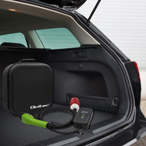 Qoltec Qoltec Mobilna ładowarka EV z regulacją 2w1 Typ2 11kW CEE 5 PIN LCD 3 fazy Przenośna5m