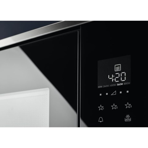 Electrolux Kuchenka mikrofalowa Electrolux LMS2203EMK (700W; 20l; kolor czarno-srebrny) (WYPRZEDAŻ)