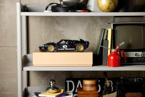 Lego LEGO Technic 42223 1966 Ford GT40 MKII Race Car