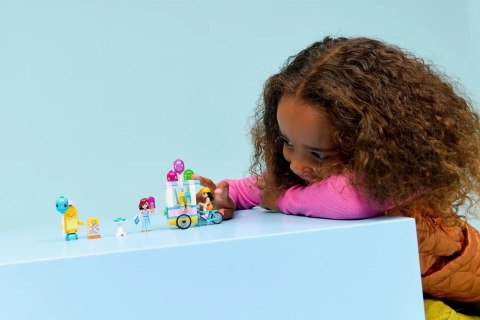 Lego LEGO Friends 42692 Stoisko z lodami i balonami