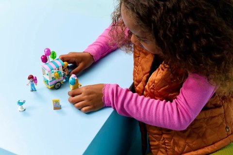 Lego LEGO Friends 42692 Stoisko z lodami i balonami