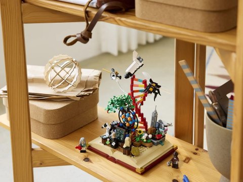 Lego LEGO 21355 Ideas - Ewolucja przedmiotów ścisłych