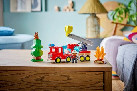 Lego LEGO DUPLO TOWN 10473 Wóz strażacki z wężem i strażakiem