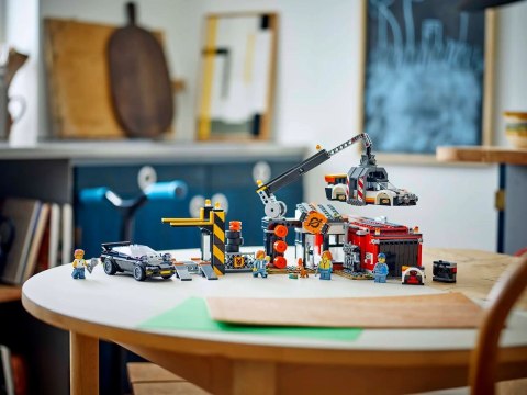 Lego LEGO CITY 60472 Złomowisko z samochodami (WYPRZEDAŻ)