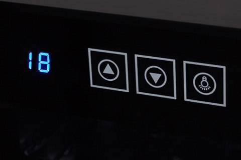 Adler Lodówka na wino ADLER AD 8083