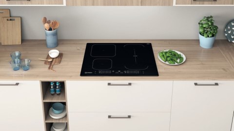 Płyta indukcyjna INDESIT IB 65B60 NE Płyta indukcyjna INDESIT IB 65B60 NE