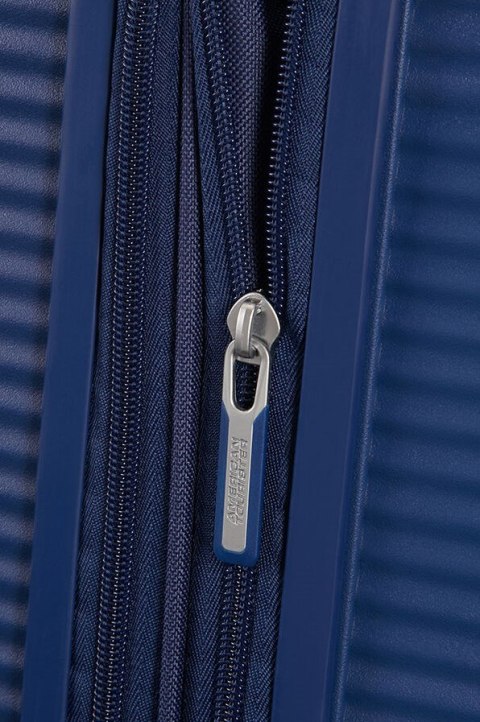 Soundbox walizka średnia American Tourister - midnight navy Soundbox walizka średnia American Tourister - midnight navy