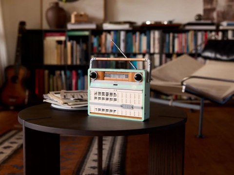 LEGO Icons 10334 Retro Portable Radio LEGO Icons 10334 Retro Portable Radio