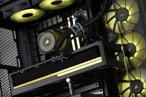 Actina iCUE 9800X3D/64B/2TB/RTX5090/1000W Actina iCUE 9800X3D/64B/2TB/RTX5090/1000W
